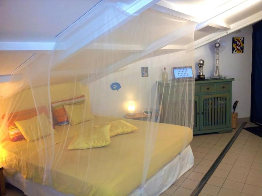 Charmant Et Spacieux Studio A 50M De La Plage Le Diamant Luaran gambar